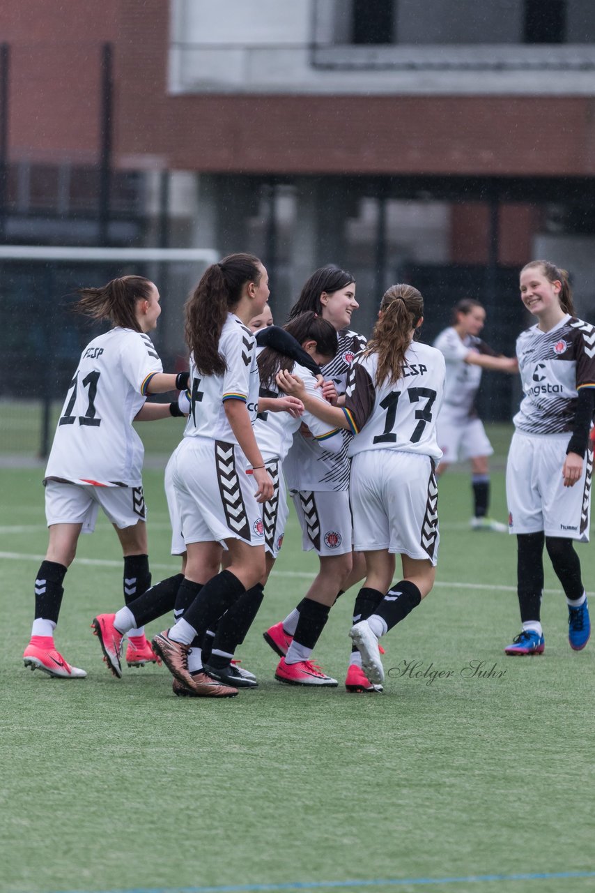 Bild 55 - B-Juniorinnen FC St.Pauli . Braedstrup IF : Ergebnis: 4:1